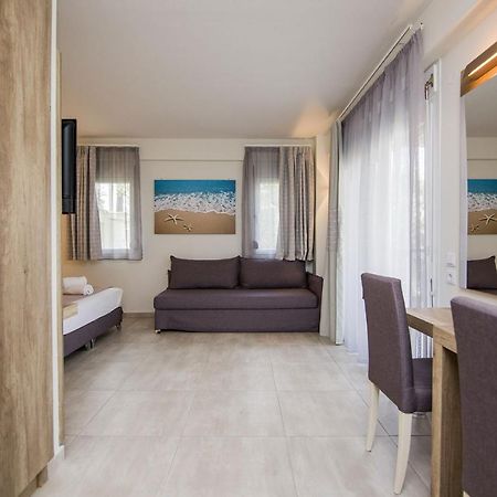 Armonia Resort Ofrínion Dış mekan fotoğraf